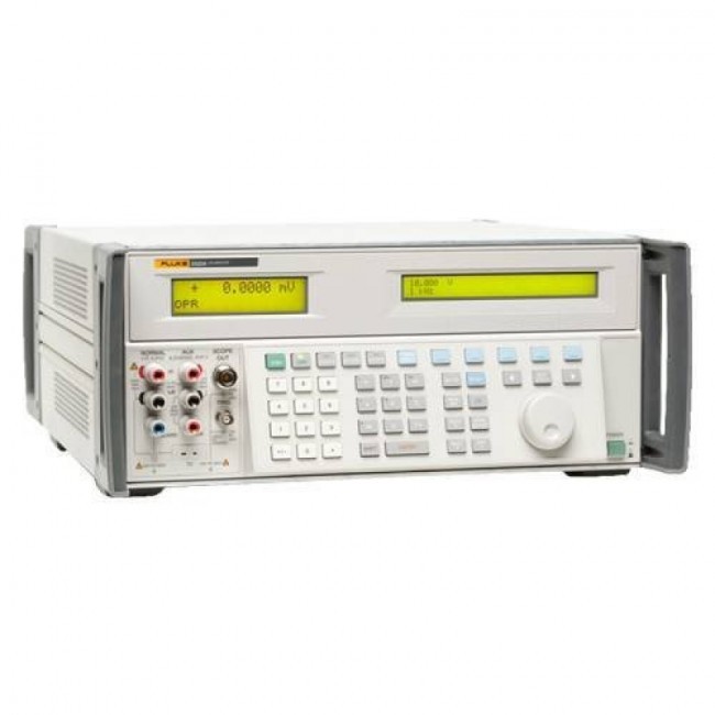 Многоцелевой калибратор Fluke 5522A/6 240