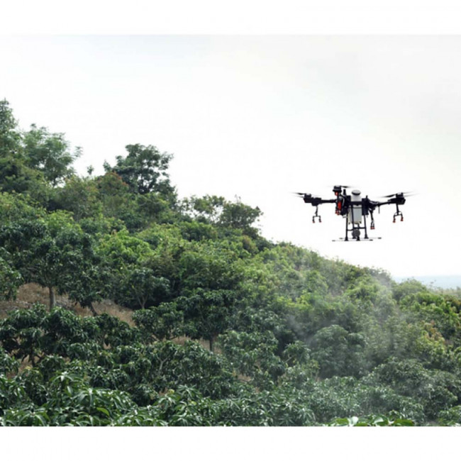 Квадрокоптер DJI Agras T16